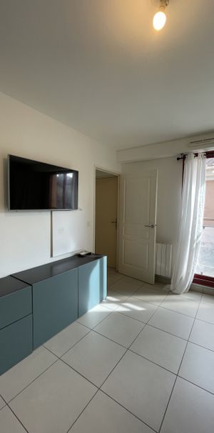 Studio - Aix-En-Provence (13090) - 19.7 m² - - Photo 1