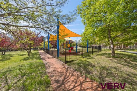 24 Port Jackson Circuit, Phillip ACT 2606 - Townhouse For Rent | Domain - Photo 5