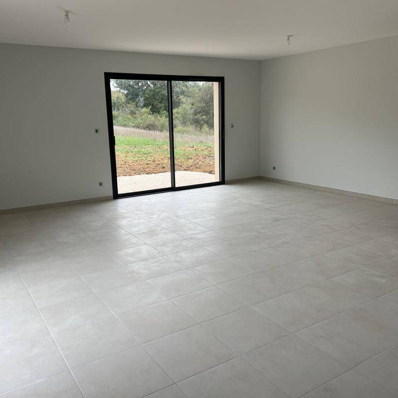 Location maison neuve 4 pièces 94 m² à Sainte-Croix (12260) - Photo 1