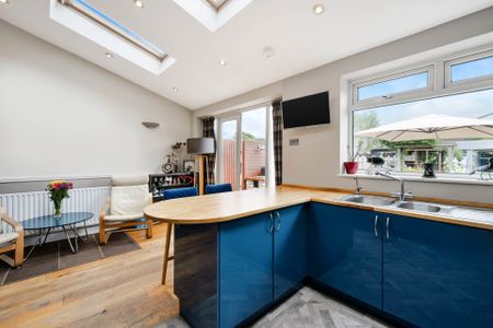 Chadacre Road, Epsom - Photo 4