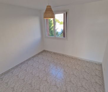 Location Appartement 3 pièces 58m² MARSEILLE 9ème - Photo 4