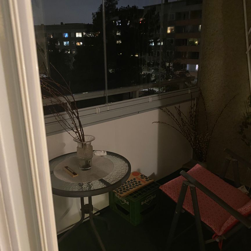 Henriksdalsringen, Nacka - Foto 1