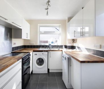 3 bedroom detached house to rent - Photo 6