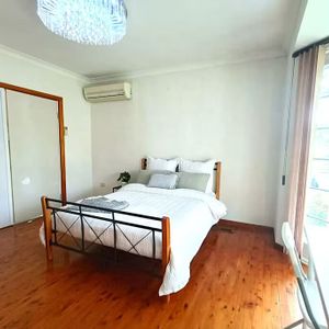 Carlingford - Photo 2