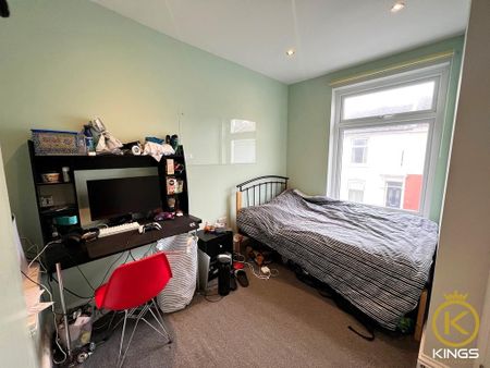 5 bedroom terraced house to rent - Photo 2