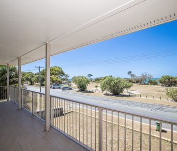 THREE BEDROOM UNIT WITH WATER VIEWS - Photo 4