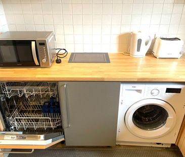 Burlington Street, Manchester - Photo 1