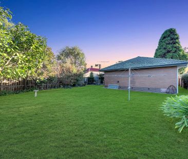 Charming Family Home in Newcomb - Photo 6