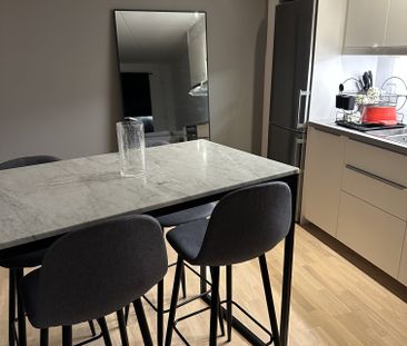 Thorsten Levenstams väg, Sköndal - Foto 4