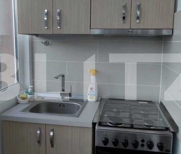 Apartament 2 camere, decomandat, zona Rovine - Fotografie 5