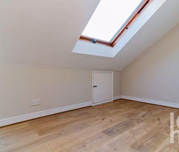 4 bedroom end of terrace house to rent - Photo 4