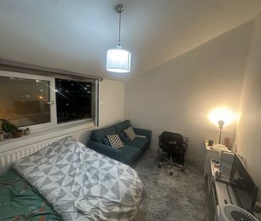 Room in a Shared House, Geneva Drive, SW9 - Photo 6