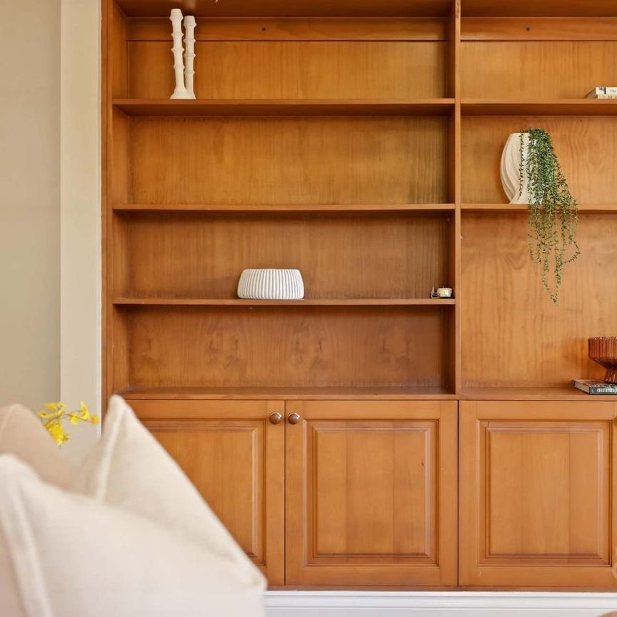 Character Residence. Living, Work & Modern Lifestyle Flexibility - Photo 1