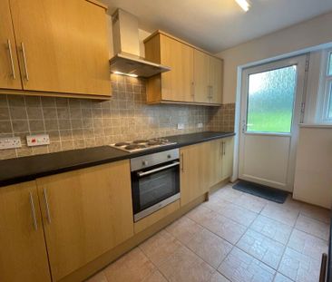 Maes Y Gelynen, Swansea, SA6 - Photo 3