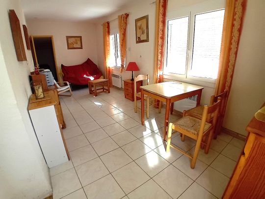 A LOUER T1 BIS MEUBLE PORT LA NOUVELLE - Photo 1