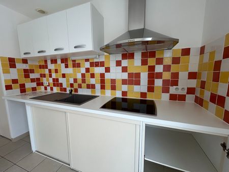 Location Appartement 2 pièces 47m² - Photo 2