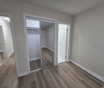 For Lease - 49 Elmvale Crescent, Toronto, Ontario - Photo 3