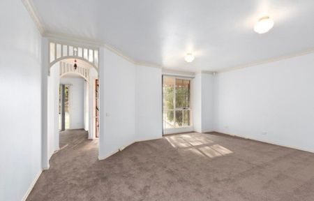 Bayswater North - Photo 2