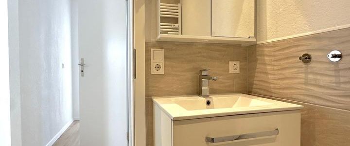 Moderne 5er-WG Erstbezug nach Sanierung & voll möbliert | Nur noch 1 Zimmer frei - Foto 1