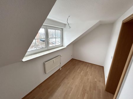 Charmante Dachgeschosswohnung - Nicht für jeden. Aber vielleicht für Sie. - Photo 3