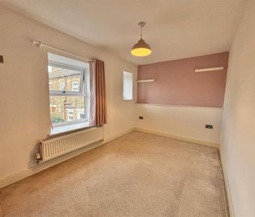 2 bedroom terraced house to rent - Photo 6