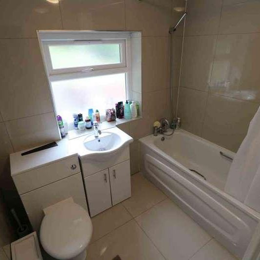 Overdown Road, Reading, RG31 - Photo 1