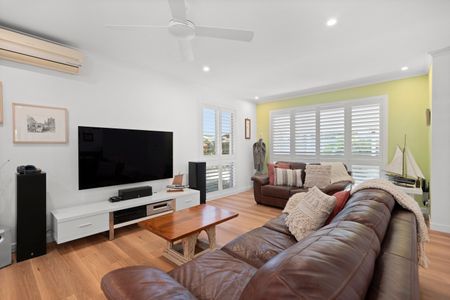 14 Coreen Ave, Tewantin QLD 4565 - House For Rent | Domain - Photo 4