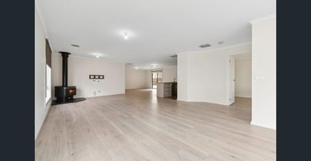 Modern Family Home - Cascades on Clyde - Photo 3