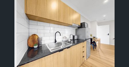 Luxury Designer Apartments- Furnished, All Bills Included! - Photo 5