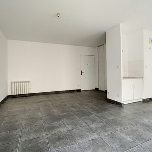 Lyon 4ème : Paisible T2 avec garage - Photo 2