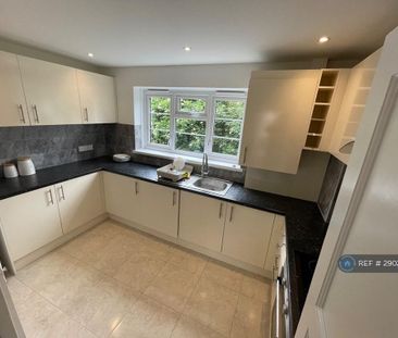 3 bedroom flat to rent - Photo 1