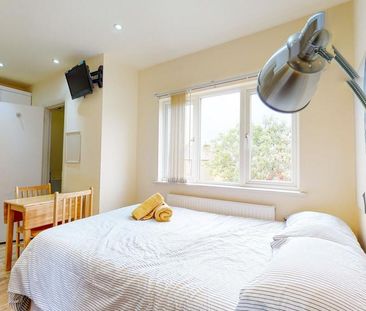 Studio to rent - Photo 4