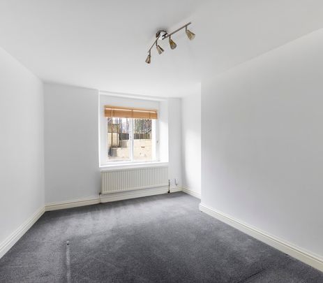 Cambray Place, Cheltenham GL50 1JS - Photo 1