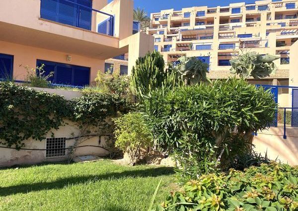 Alquiler de piso en Calle Mirador de La Marina, 4