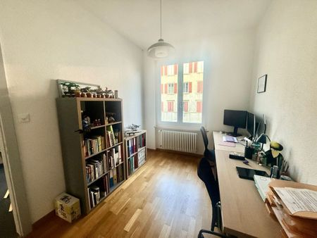 Nice 4.5 room apartment for rent - Foto 3