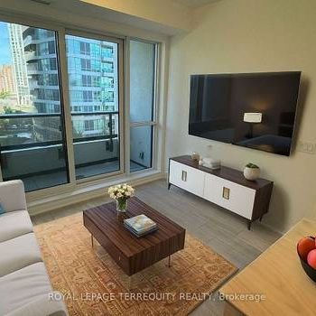 Hurontario & Elm dr Modern 2Bdrm Open Balcony Beautiful Kitchen - Photo 1