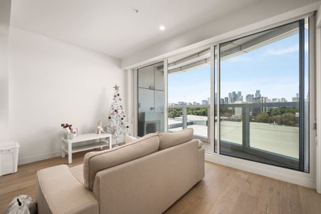 A Window To The City - Photo 4