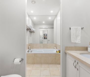 For Lease - 20 Scrivener Square Unit# 305, Toronto, Ontario - Photo 3