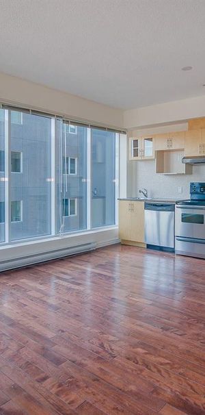 2 Bedroom - 400, Sherbrooke Ouest, Montréal - Photo 1