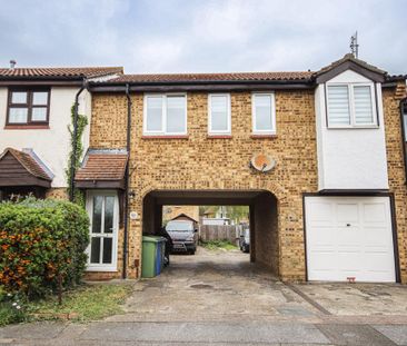 1 bedroom mews to rent - Photo 6