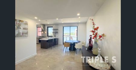 Brand New Luxury 4-Bedroom Townhouse in the Heart of Norwest - Photo 3