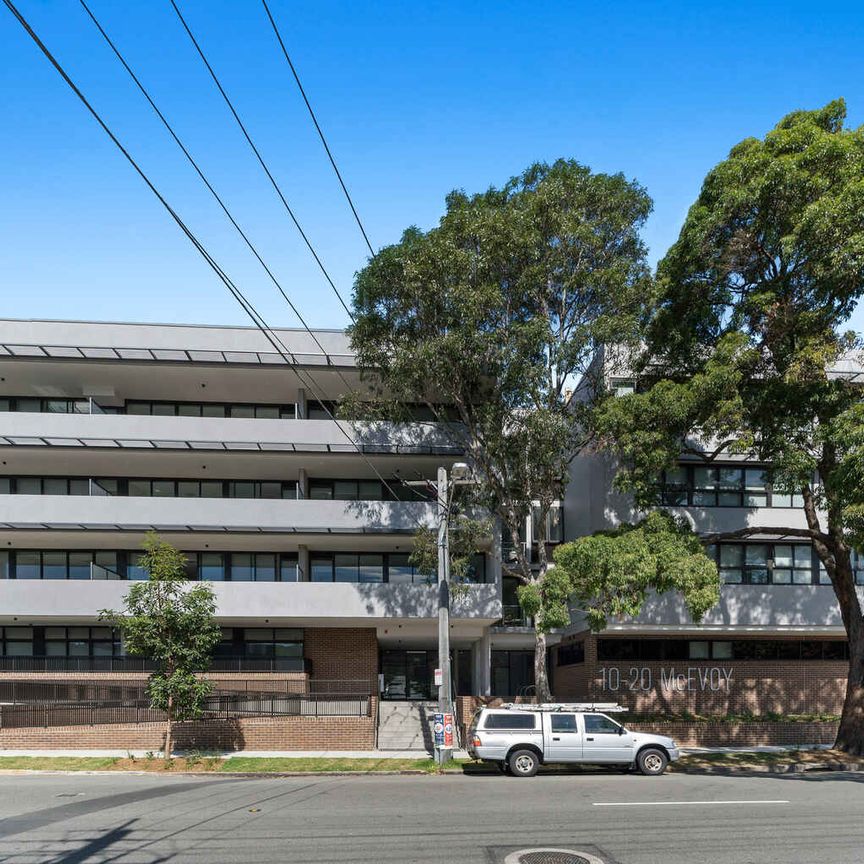 111/10-20 McEvoy Street Waterloo - Photo 1