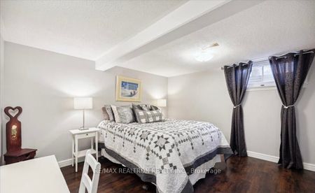 Detached Home For Lease | E8133102 - Photo 4