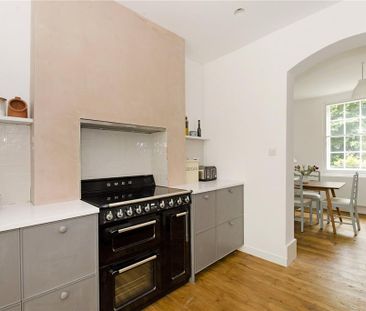 3 bedroom terraced house to rent - Photo 6