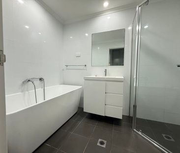 Spacious 3-Bedroom Family Haven in Prime Waitara Location – Top Sch... - Photo 6