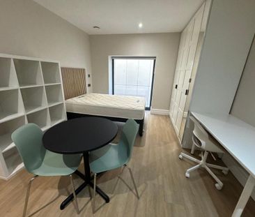 1 bedroom property to rent - Photo 2