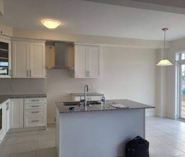 For Lease - 524 Beckview Crescent, Kitchener, Ontario - Photo 4