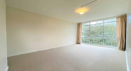 Parkside Apartment - Photo 2