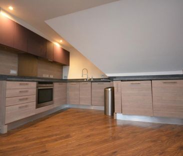 2 bedroom apartment to rent - Photo 4