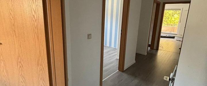 3 Zi Wohnung, Garage mit Wallbox+Stellplatz, Balkon, V-Langenberg - Foto 1